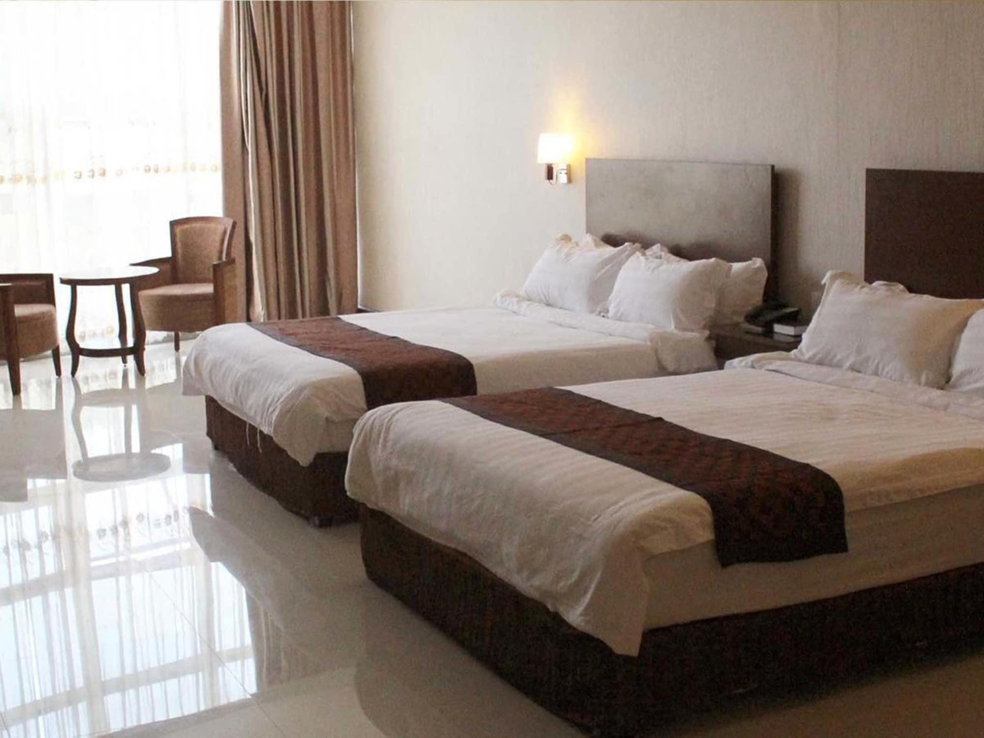 Baguio Crown Legacy Hotel Baguio City Bagian luar foto