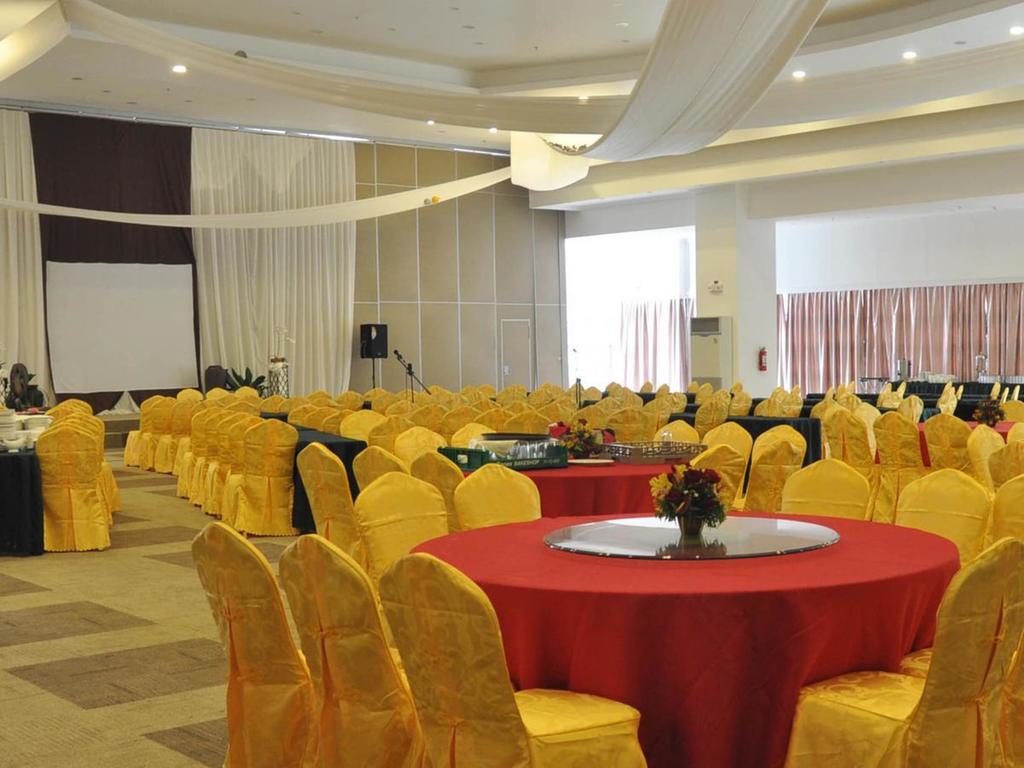Baguio Crown Legacy Hotel Baguio City Bagian luar foto