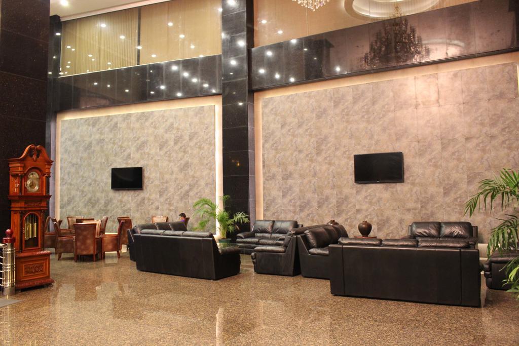 Baguio Crown Legacy Hotel Baguio City Bagian luar foto